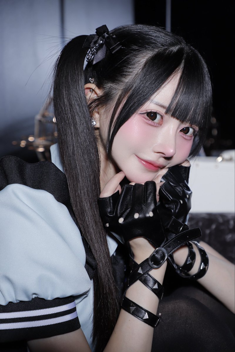しょっちゅう炎上しちゃう理由はいつだってみんなの視界にいたいからだよ？🖤 https://t.co/sCKAjNwvcE