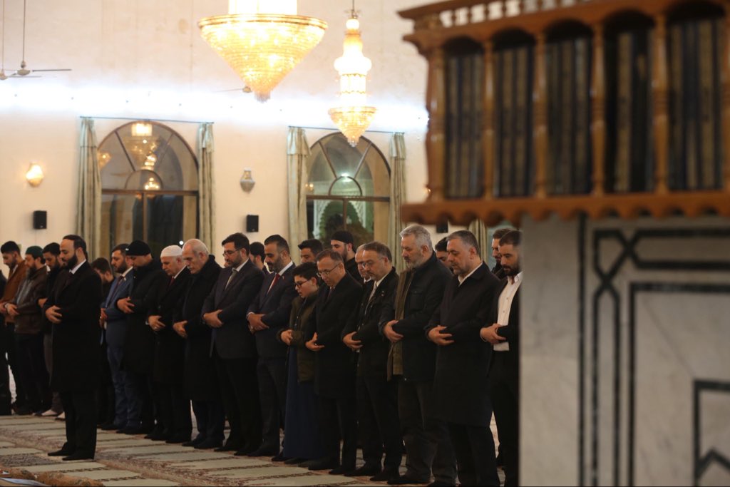 حضر السفير الدكتور نوح يلماز مأدبة إفطار أقامتها بلدية غازي عنتاب الكبرى في جامع عبد الله بن عباس بحلب.

موائد البركة الرمضانية مستمرة في سوريا.