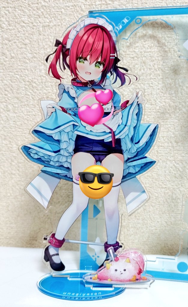 サンクリで頒布するフレーム付きアクスタ!えっちなやつ!
写真下手すぎですが実物とてもきれいで良いです❣️ 