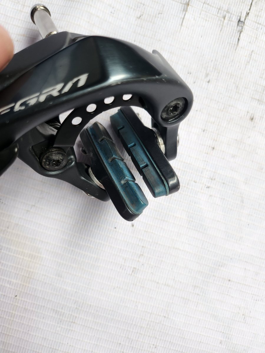 Islan Hata tweet media