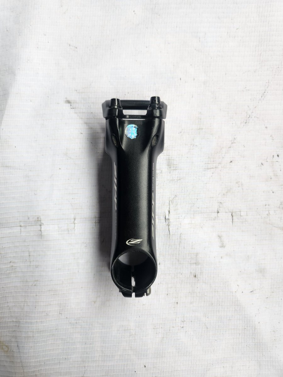 Islan Hata tweet media