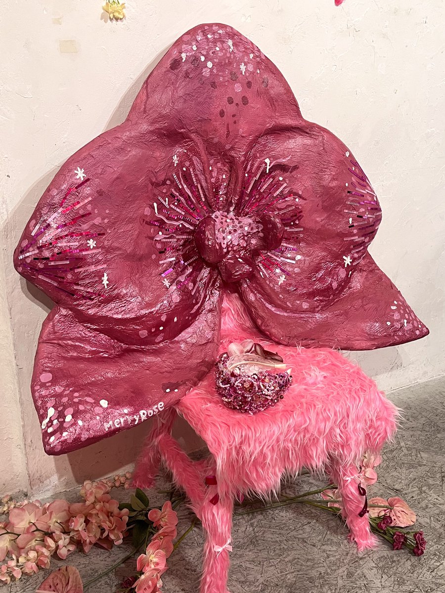 大好きな方々の展示に行ってきました ピンクに包まれてとても癒された