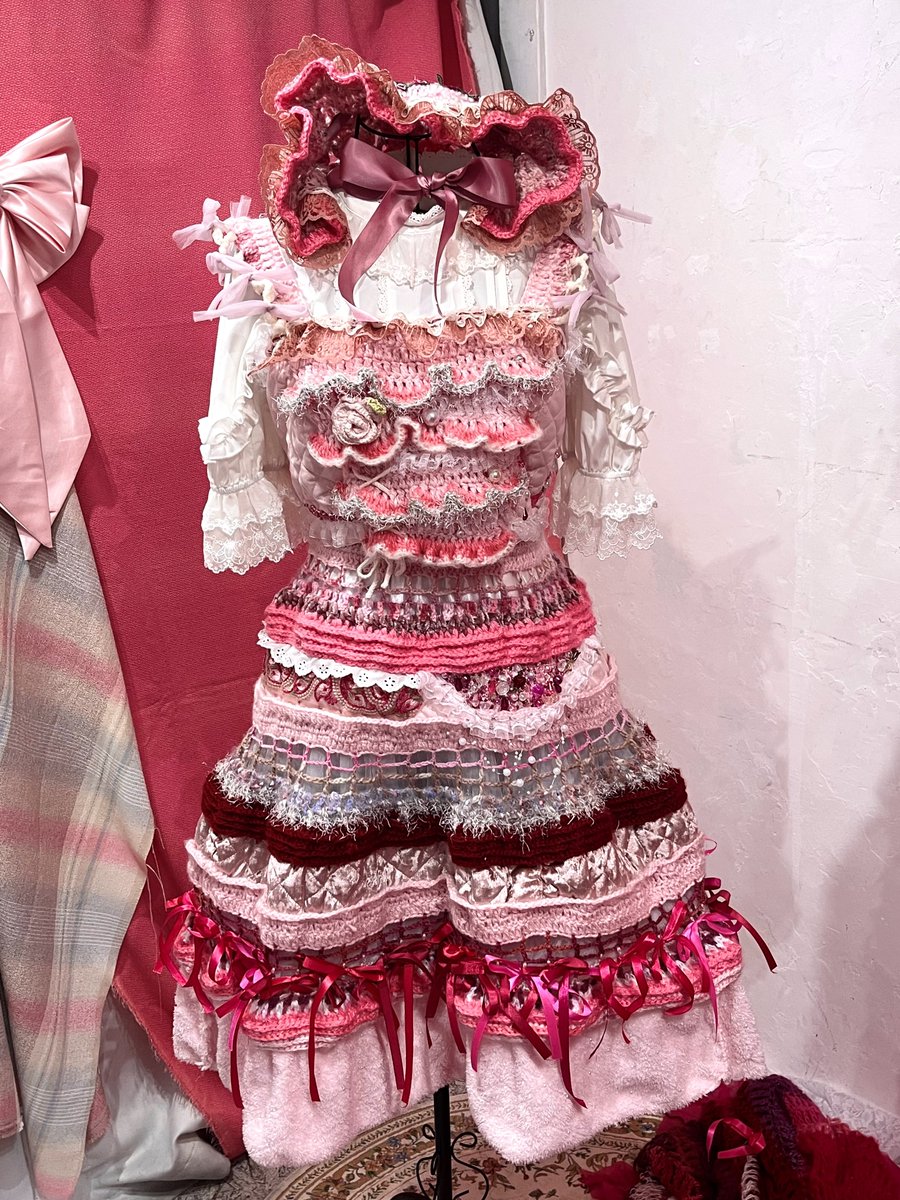 大好きな方々の展示に行ってきました ピンクに包まれてとても癒された