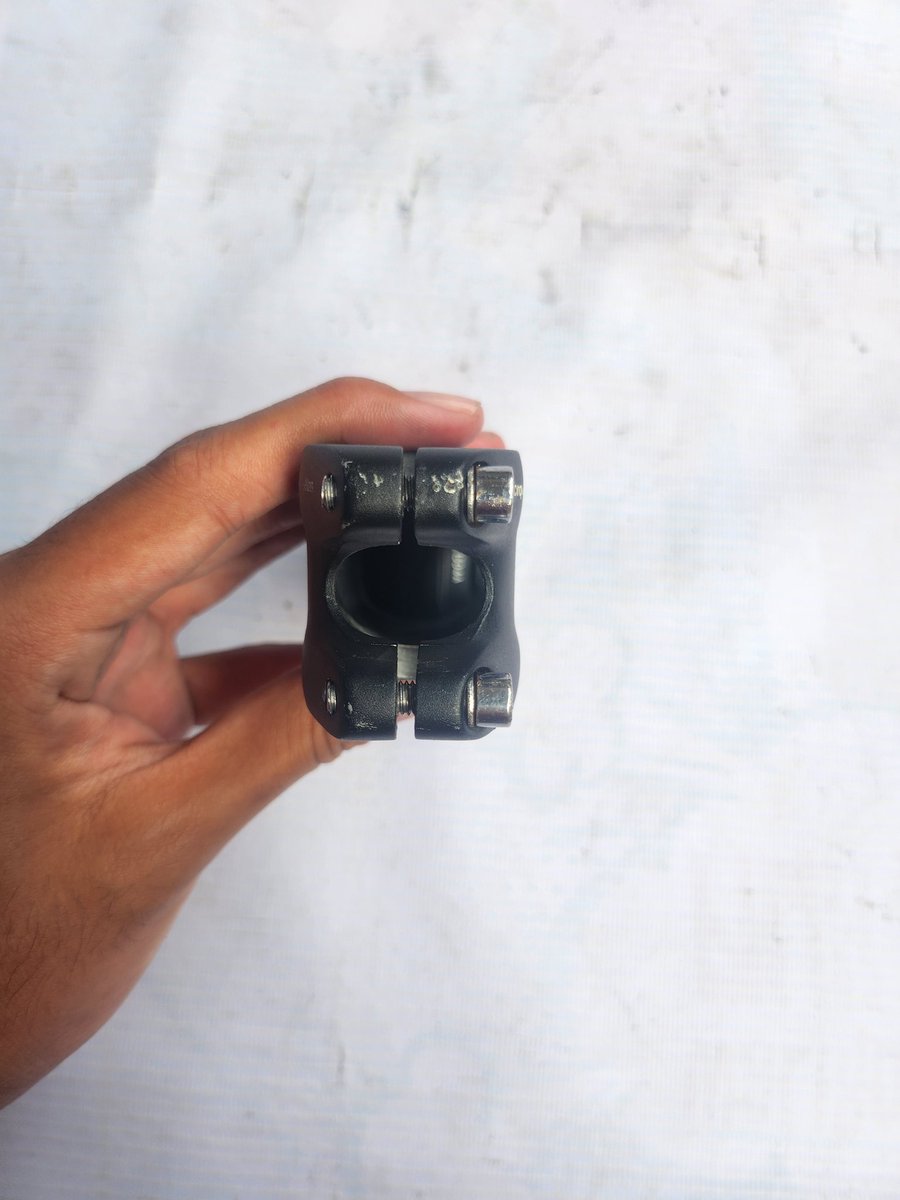 Islan Hata tweet media