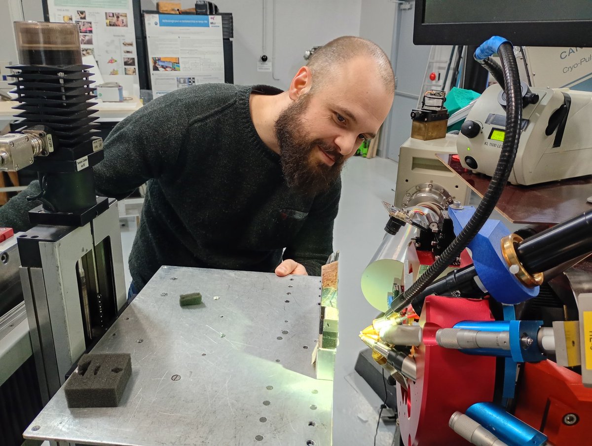 archaechemis's tweet photo. A couple of days of work at AGLAE, carrying out elemental mapping of raw materials and stone tools from Corsica by PIXE.
Thanks to @c2rmf for accepting our proposal and to @archeosciences for the support. https://t.co/4RjXuXxbRI