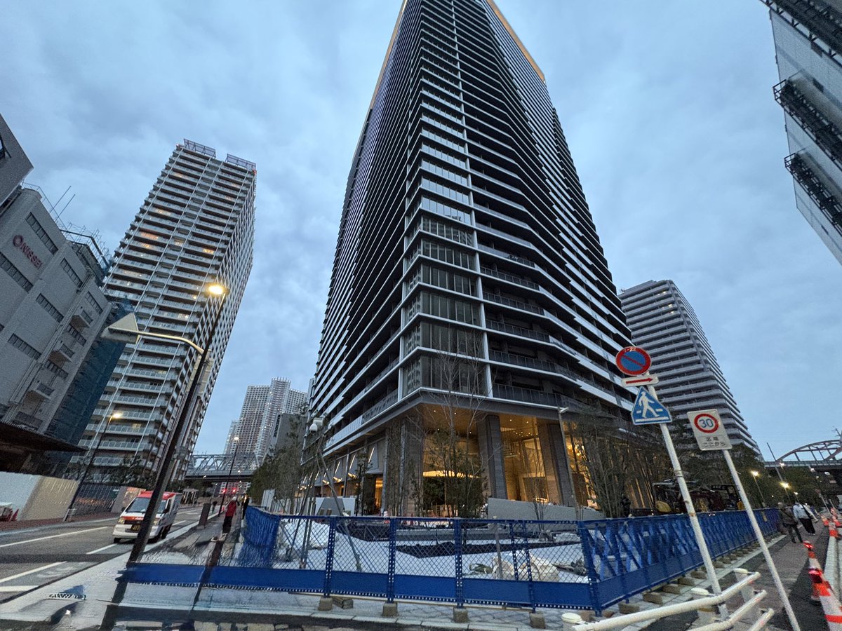 限界サラリーマン tweet media