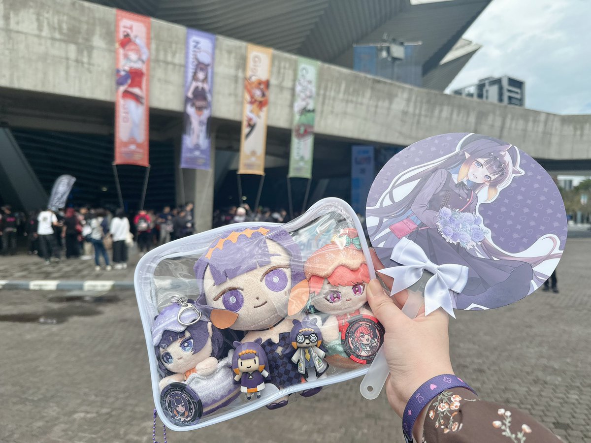 Loisning ✤ Comms close tweet media