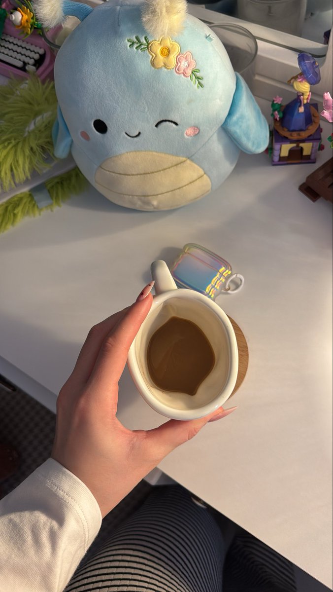 sessiz sakin uyumlu bir kız olma işi