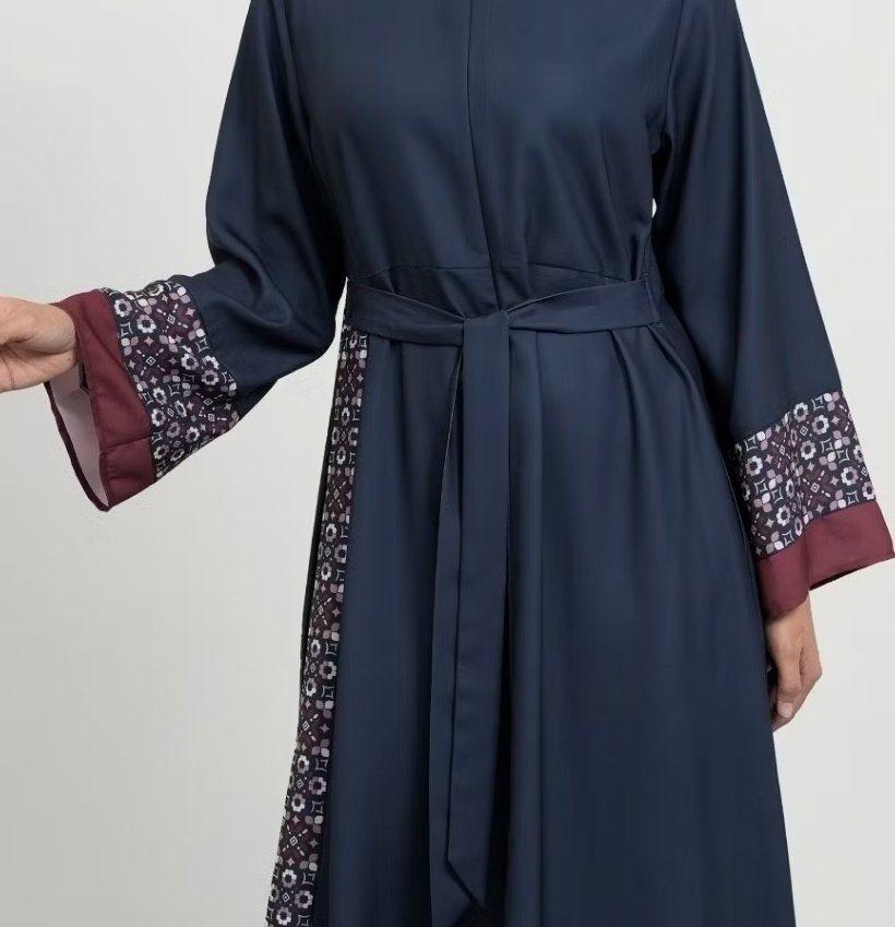 Guys kalo dress warna ini cocoknya pake jilbab warna apa ya? Tolong saranin dong ☹️