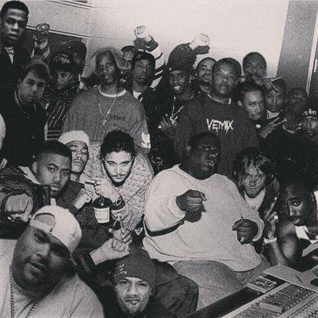 Name one Legend you recognize 
I see 2pac🔥🥶