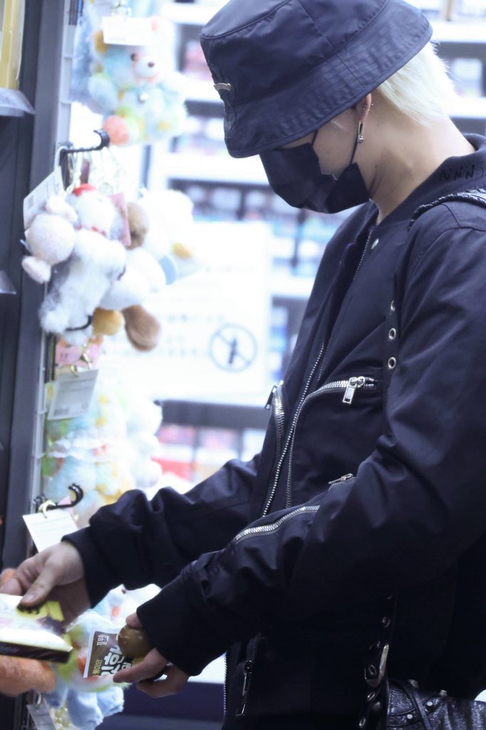 ジフン、チョコレート🍫買ってたのかな？ 2026/02/27