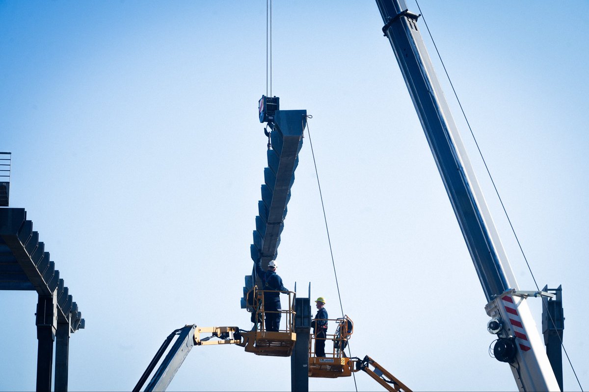 ACM_Media's tweet image. 🏗️ Le montage a démarré lundi… et le circuit se dessine déjà sous nos yeux 💪🤯

__

🏗️ The build began on Monday… and the circuit is already coming to life under our eyes 💪🤯

#MonacoGP #MonacoCircuit #MonacoEPrix