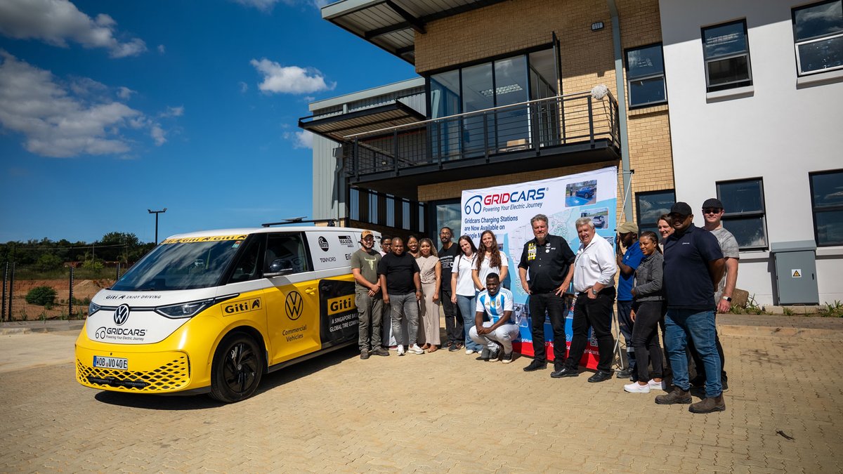 GridCars.net tweet media