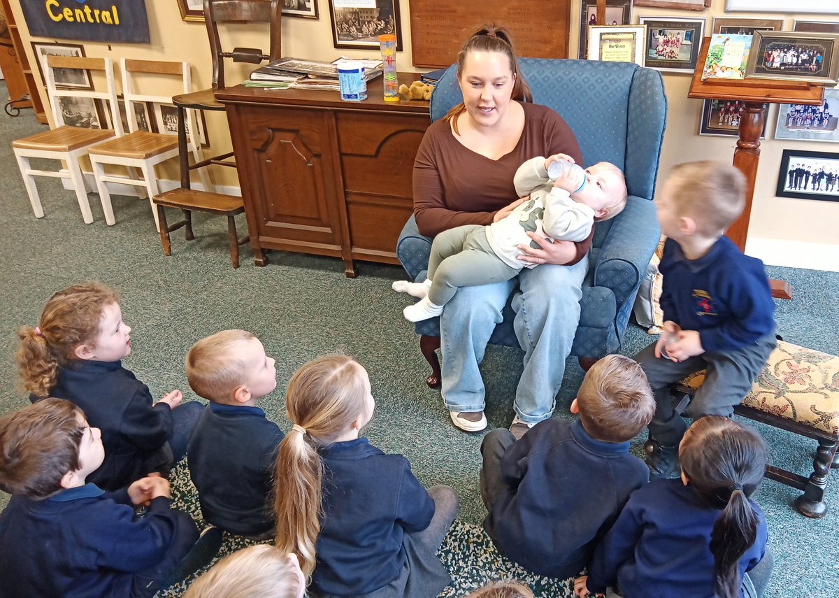 Mrs Davies tweet media