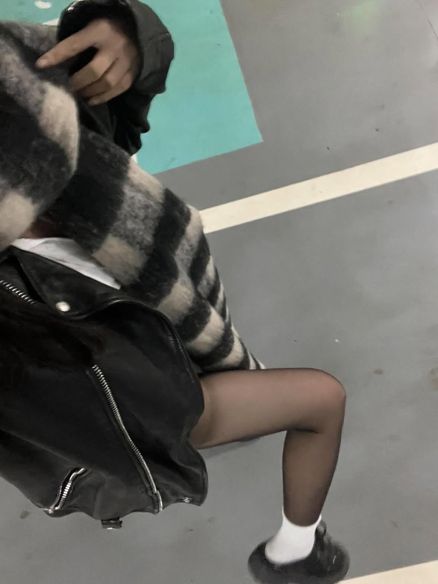 爱被吸奶奶 tweet media