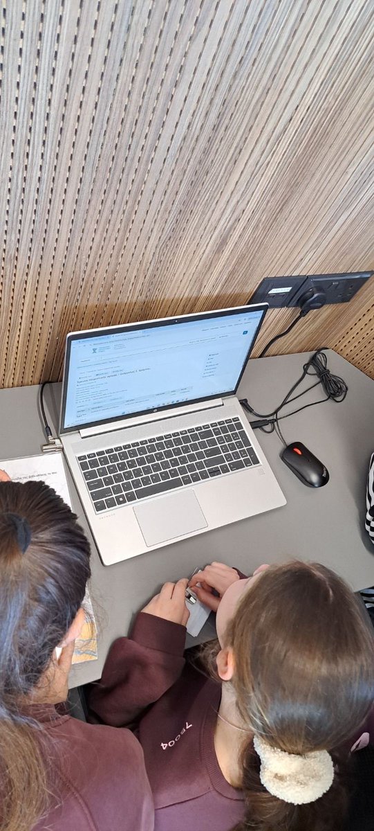 CUT Library tweet media