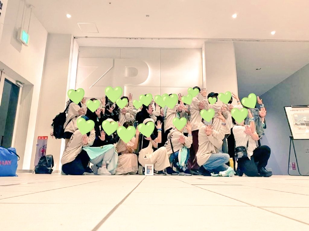 alchemised's tweet photo. 山脈さんって正直とてつもなく壮絶な過去を持ってる方がすごく多かった
でも本当にみんな目が綺麗だから大好き🥹

心からyamaさんを愛してるって方々ほど本当にみんな宝石みたいに目が綺麗だから、今度お会いしたときに、どうかお互いの目を見合ってみて下さい！🫶
#yama https://t.co/nyxrVGgg6B