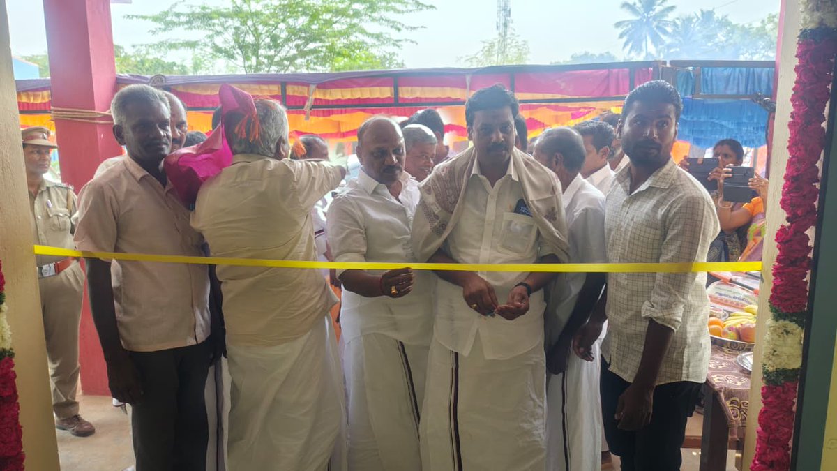 திருவையாறு சட்டமன்ற உறுப்பினர் தொகுதி மேம்பாட்டு நிதியிலிருந்து, பாளையப்பட்டி தெற்கு ஊராட்சியில் புதிதாக கட்டப்பட்டுள்ள பொது விநியோக அங்காடி கட்டிடத்தை தஞ்சை மத்திய மாவட்ட கழக செயலாளர் திரு.<a href="/durai944/">துரை சந்திரசேகரன் MLA</a>  MLA அவர்கள், தஞ்சை நாடாளுமன்ற உறுப்பினர் திரு.<a href="/Murasoli_tnj/">Murasoli S</a> அவர்களும் திறந்து