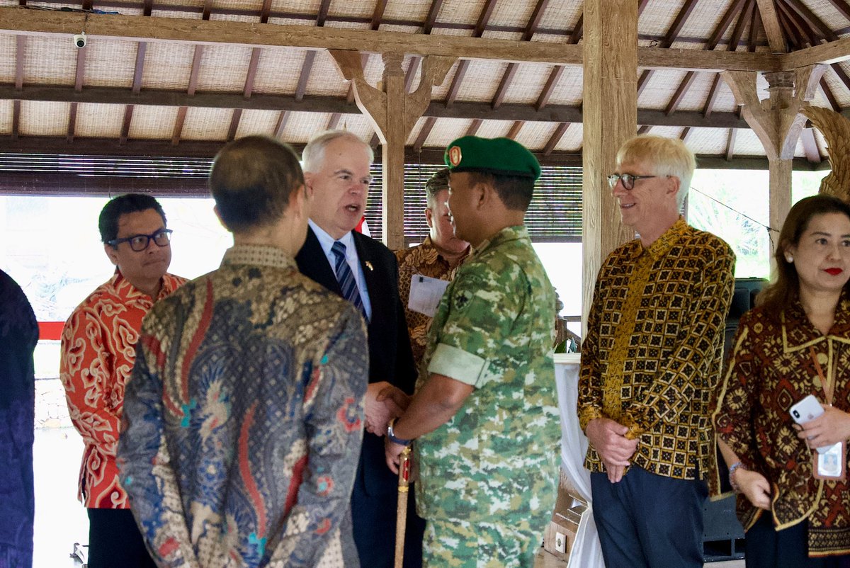 U.S. Consulate General Surabaya tweet media