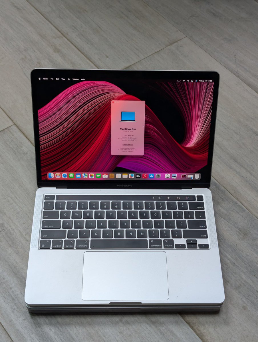 Val Gadgets tweet media