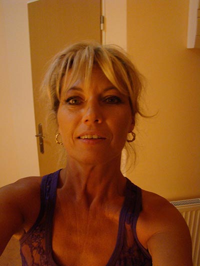 SexRaum's tweet photo. Frau im besten Alter sucht neue Erfahrungen

Befreit und endlich getrennt, will ich was neues ausprobieren ;-) Ich habe mich noch nie so frei gefühlt. Suche sympathischen Mann für  einen Neustart – aber erst mal nur im Bett oder wo es uns gut gefällt  :-)
https://t.co/OORyueAtlc https://t.co/jYsjaXzZOS