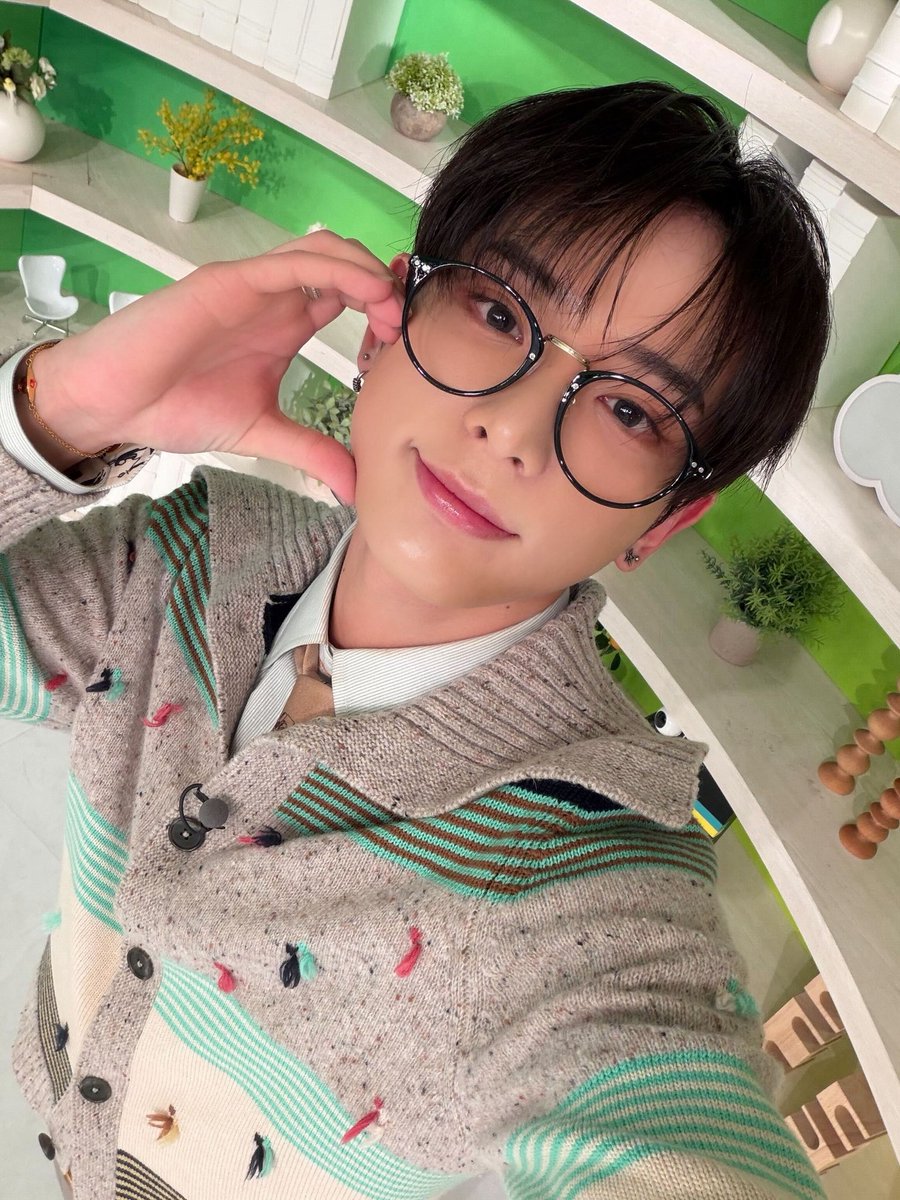 ハルア. tweet media