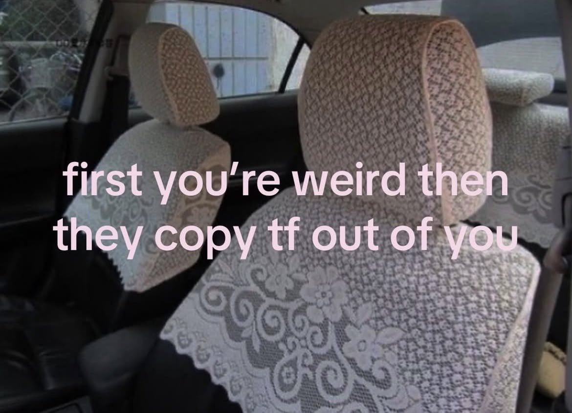 ଘ(੭*ˊᵕˋ)੭* ੈ♡‧₊˚ (@polkadtts) on Twitter photo 