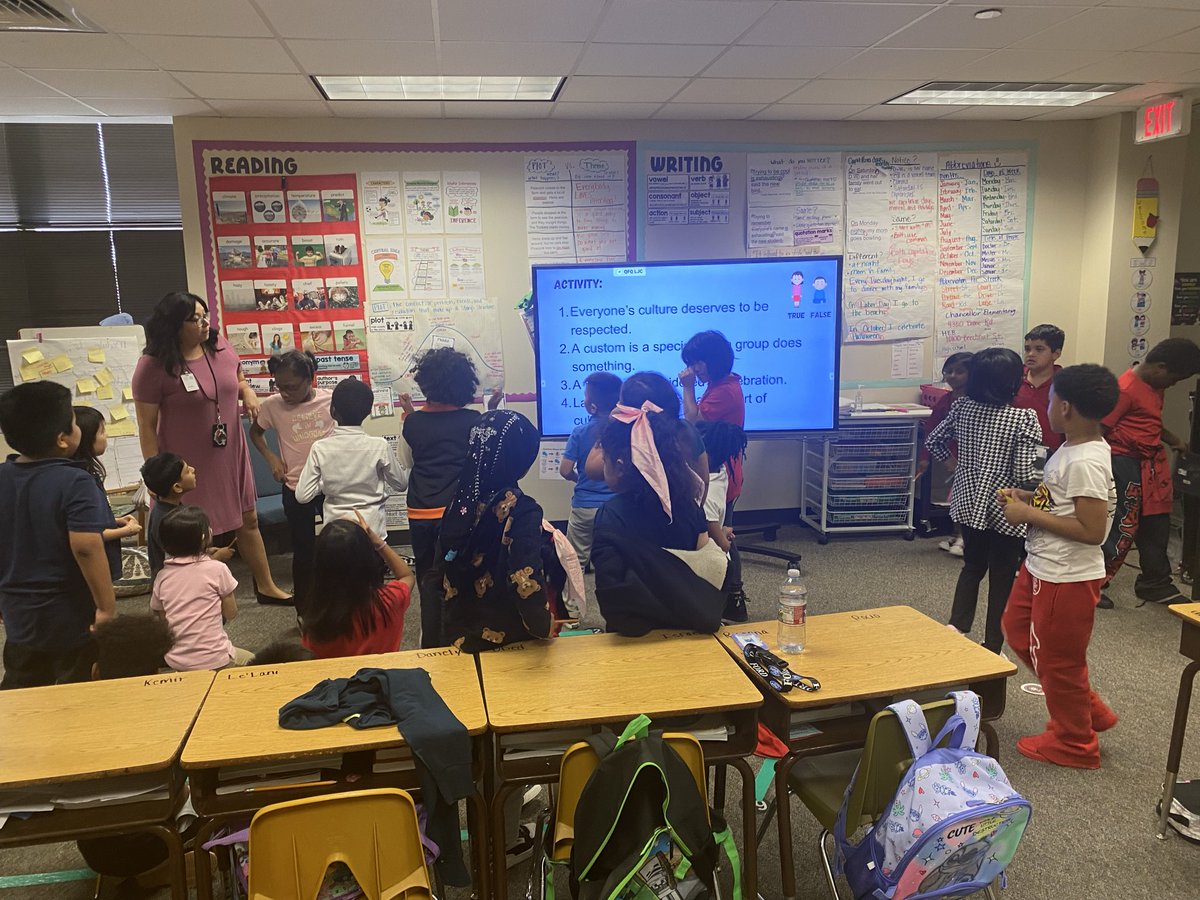 A Martinez tweet media