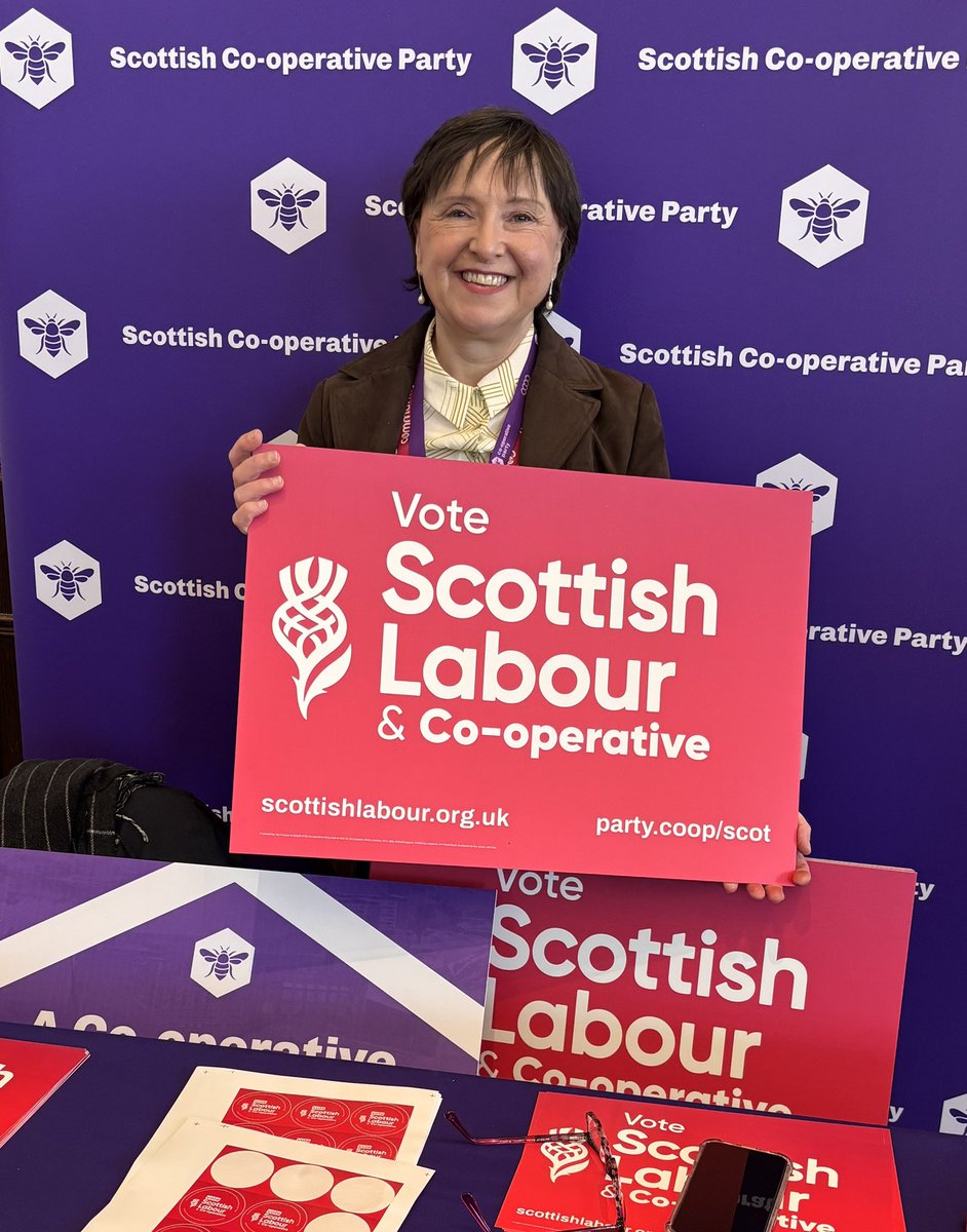 Elizabeth Carr-Ellis tweet media