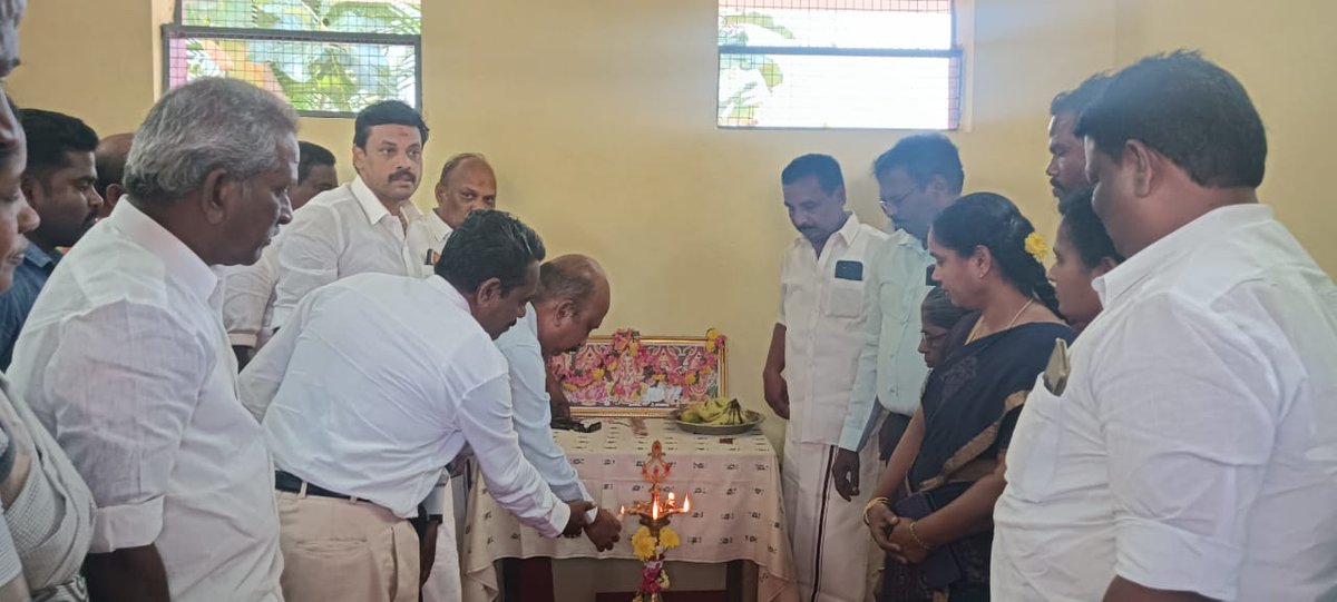 தஞ்சாவூர் நாடாளுமன்ற உறுப்பினர் தொகுதி மேம்பாட்டு நிதியிலிருந்து, ஒரத்தநாடு சட்டமன்றத் தொகுதி - தென்னமநாடு ஊராட்சியில் புதிதாக கட்டப்பட்டுள்ள பொது விநியோக அங்காடி கட்டிடத்தை தஞ்சை மத்திய மாவட்ட கழக செயலாளர் திரு.<a href="/durai944/">துரை சந்திரசேகரன் MLA</a>  MLA அவர்கள், தஞ்சை நாடாளுமன்ற உறுப்பினர் திரு.