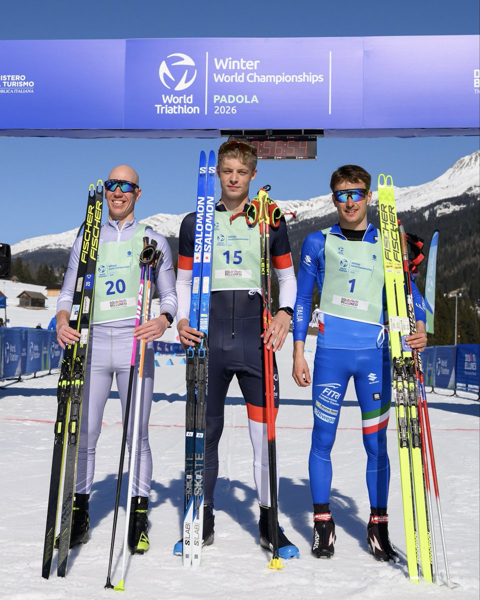 worldtriathlon's tweet photo. Hush now 🤫

The celebration of a champ 🔥👑

Norway’s Dyrdahl seals the deal in the elite men’s Winter World Duathlon Championships.

🥇 Jens Kristoffer Dyrdahl 🇳🇴
🥈 Dmitrii Kondrashov AIN
🥉 Franco Pesavento 🇮🇹

#WinterChamps #Multisport https://t.co/pNTYhY2R91