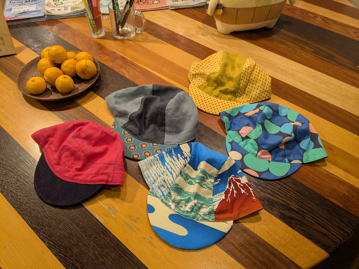 cyclo_shimanami's tweet photo. 🧢新作が届きました！シクロの家オリジナルの手作りキャップ。同じ柄や色のものがない一点ものです。 https://t.co/a2ybE6Vb3U