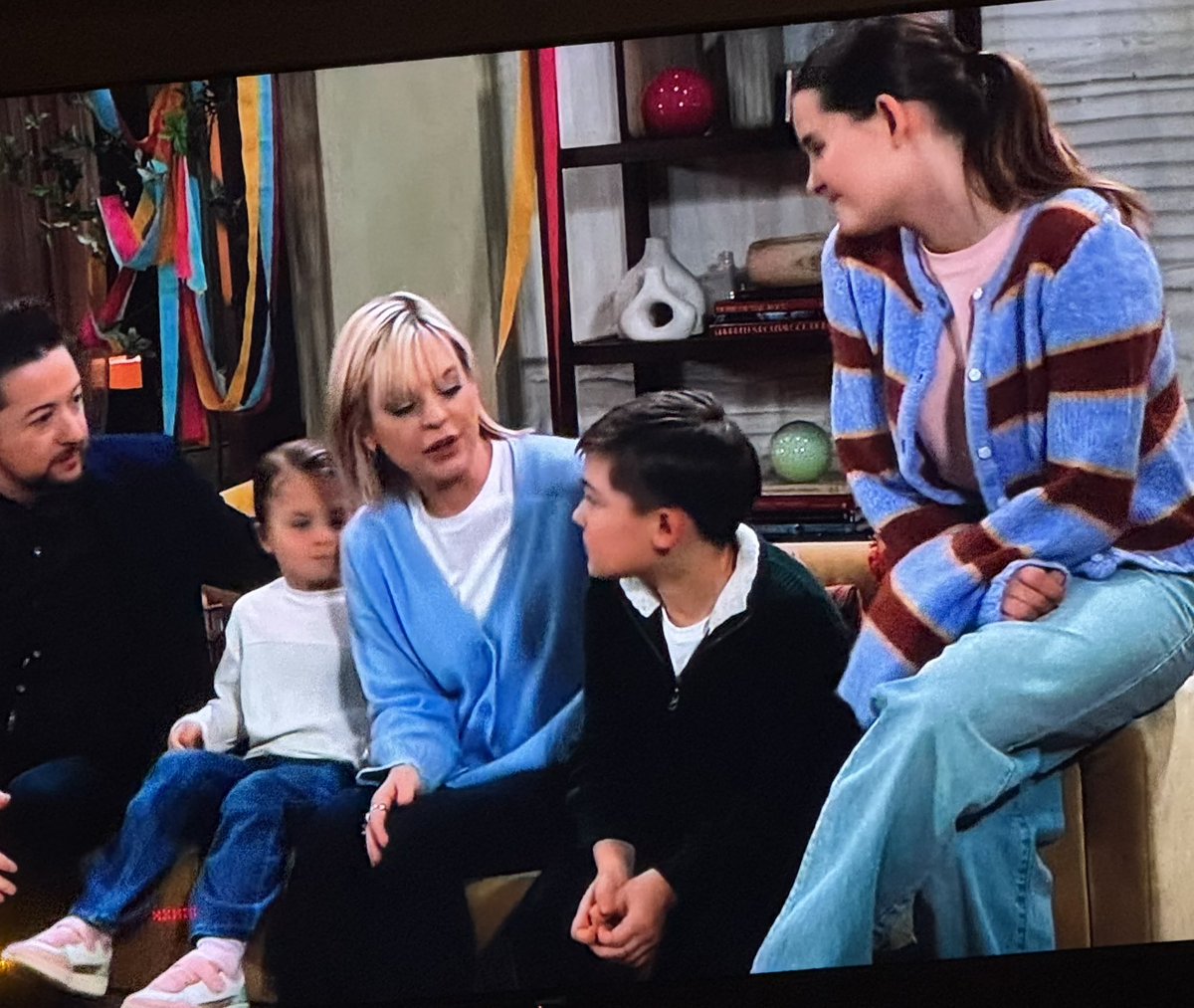 crimsonrum's tweet photo. #GH First, James is the cutest kid ever.
Second, itโs fun to see Maxie with her 3 kids. Third, I do like how Maxie knows Spinelli so well, that heโs nervous about her possible reunion with Nathan and she is giving him such a reassuring look. #Spixie love seems to be in the house https://t.co/JWerGj4nHB