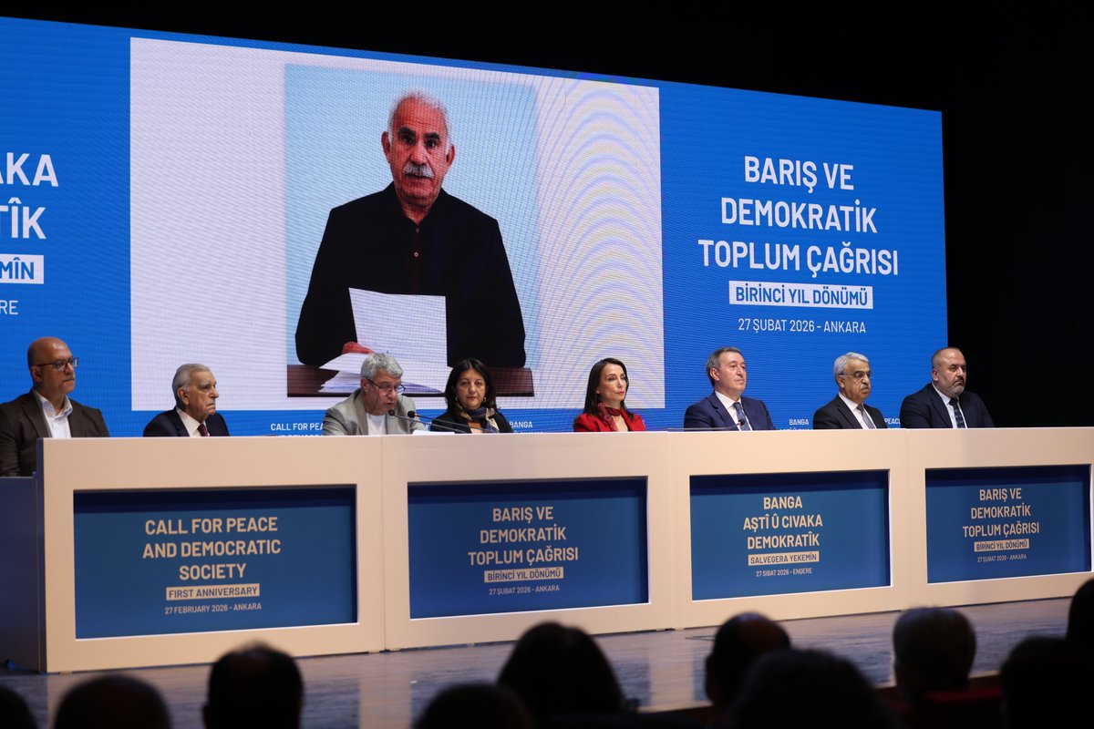 Yeni bir siyaset dönemine kapı açılıyor; şimdi negatif aşamadan pozitif inşa aşamasına geçmeliyiz

Barış ve Demokratik Toplum Çağrısının yıl dönümü dolayısıyla bugün Ankara'da gerçekleştirilen etkinlikte okunan, Sayın Abdullah Öcalan’ın mesajı:
demparti.org.tr/tr/yeni-bir-si…