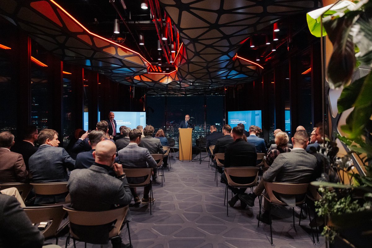 Artur Chodziński tweet media