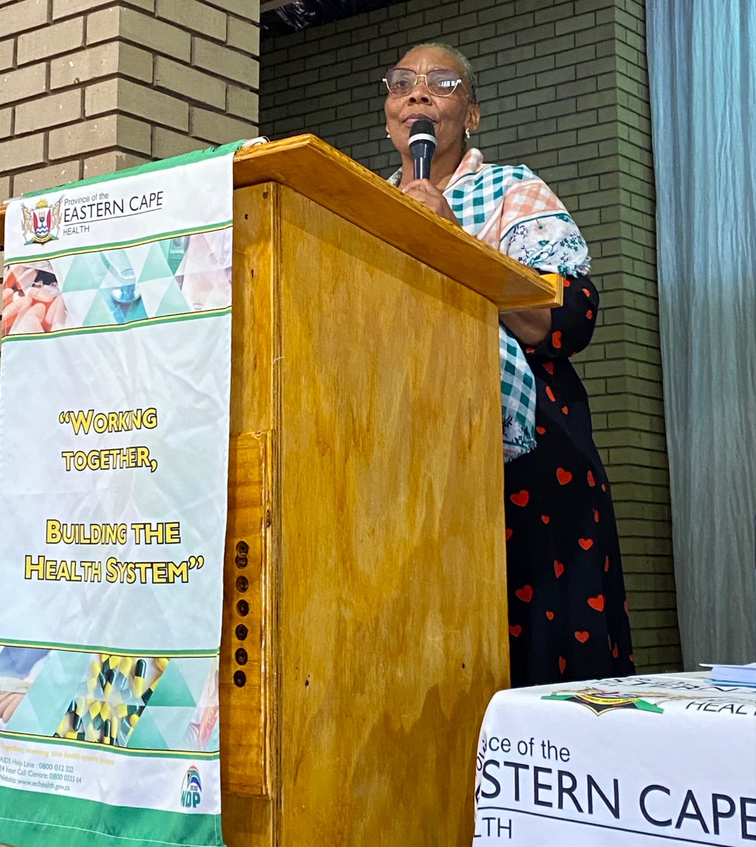 easterncapedoh's tweet photo. Mrs Kabanyane, Senqu Sub-District Manager  introduced  Senior officials from all government departments that are present.
#STIPrevention
#CondomAwareness
#HealthyAwareness
#ECDoH https://t.co/l3GpzU9oZf