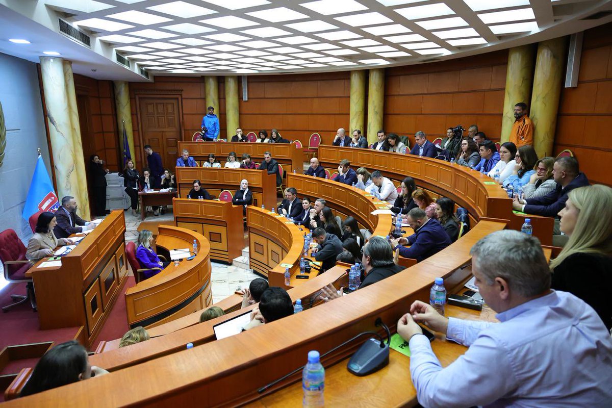 Megi Fino tweet media