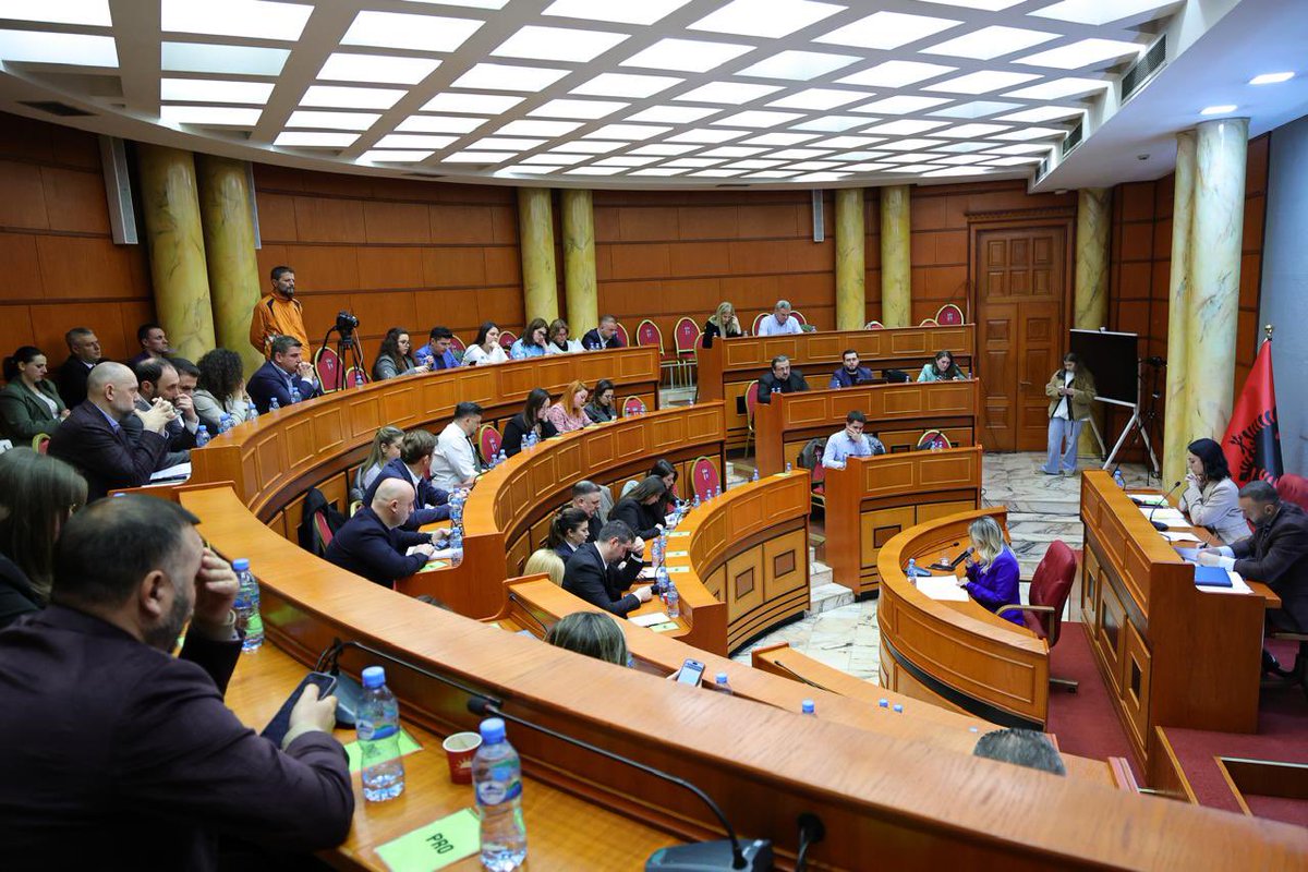 Megi Fino tweet media