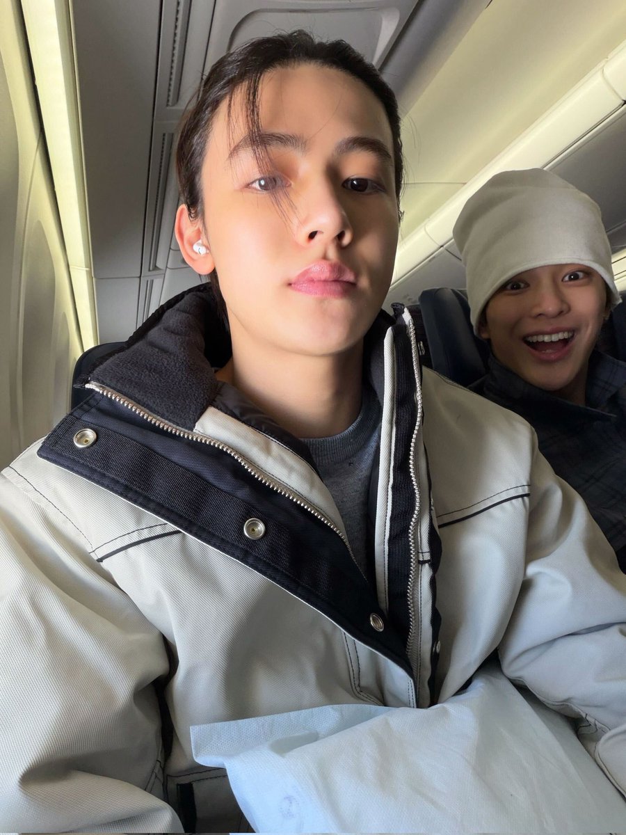 siapapun suruh seonghyeon pake krudung plis gw gk sanggup bgt yang jidatan jidatan gini faksyit