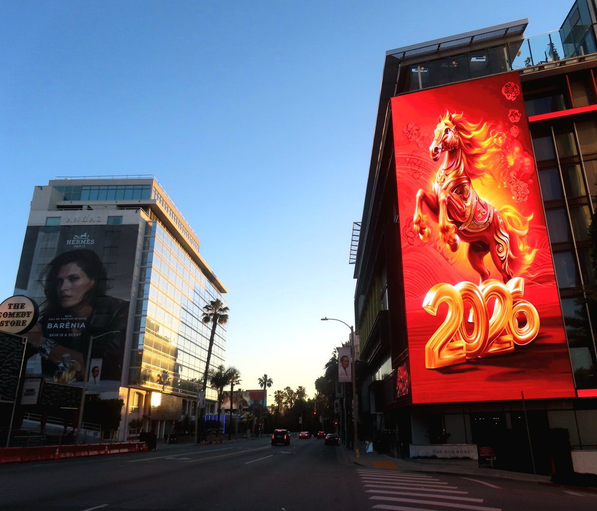culu2012's tweet photo. #sunsetblvd ...Last weekend..#LunarNewYear
Love the sign 🥰🧧Early in the morning...on the way to work in the city !!🥰
#sunrise #thesunsetstrip
#weho #ChineseNewYear
#YearOfTheHorse
#beautiful https://t.co/i6iI6I3ejP