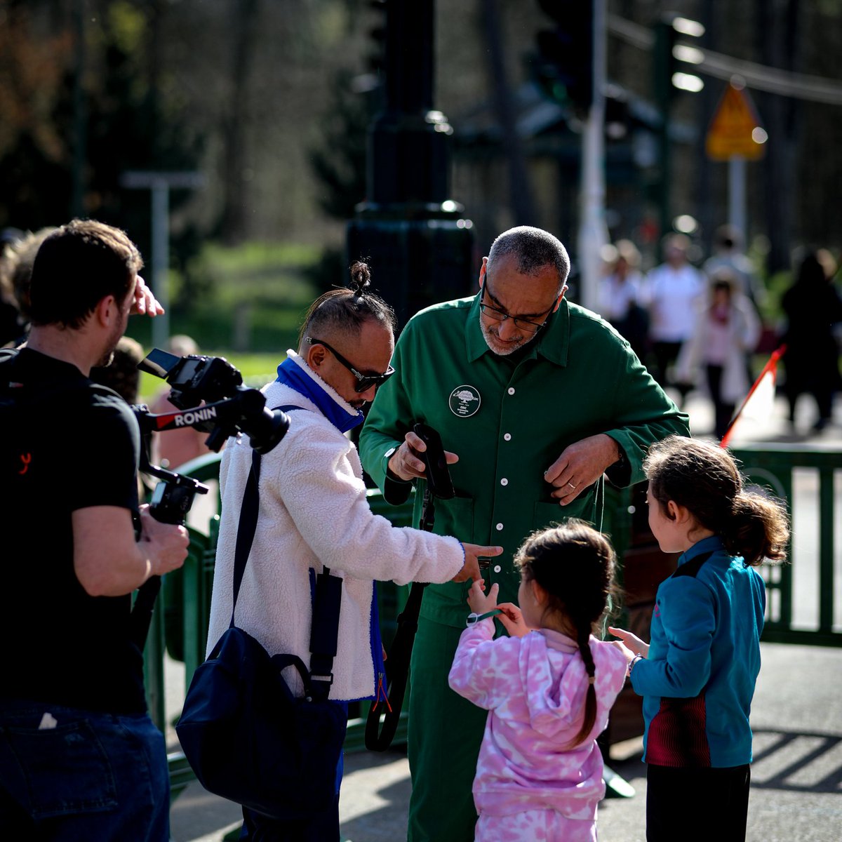 JardindAcclim's tweet image. LES GENS DU JARDIN, ils reviennent pour une saison 2 ! 🎬  
Plongez dans le quotidien des salariés du #jardindacclimatation, avec notre série vidéo qui revient dès la semaine prochaine avec un premier épisode consacrée à Juliette, chargée d’animation.  
#lesgensdujardin #RH