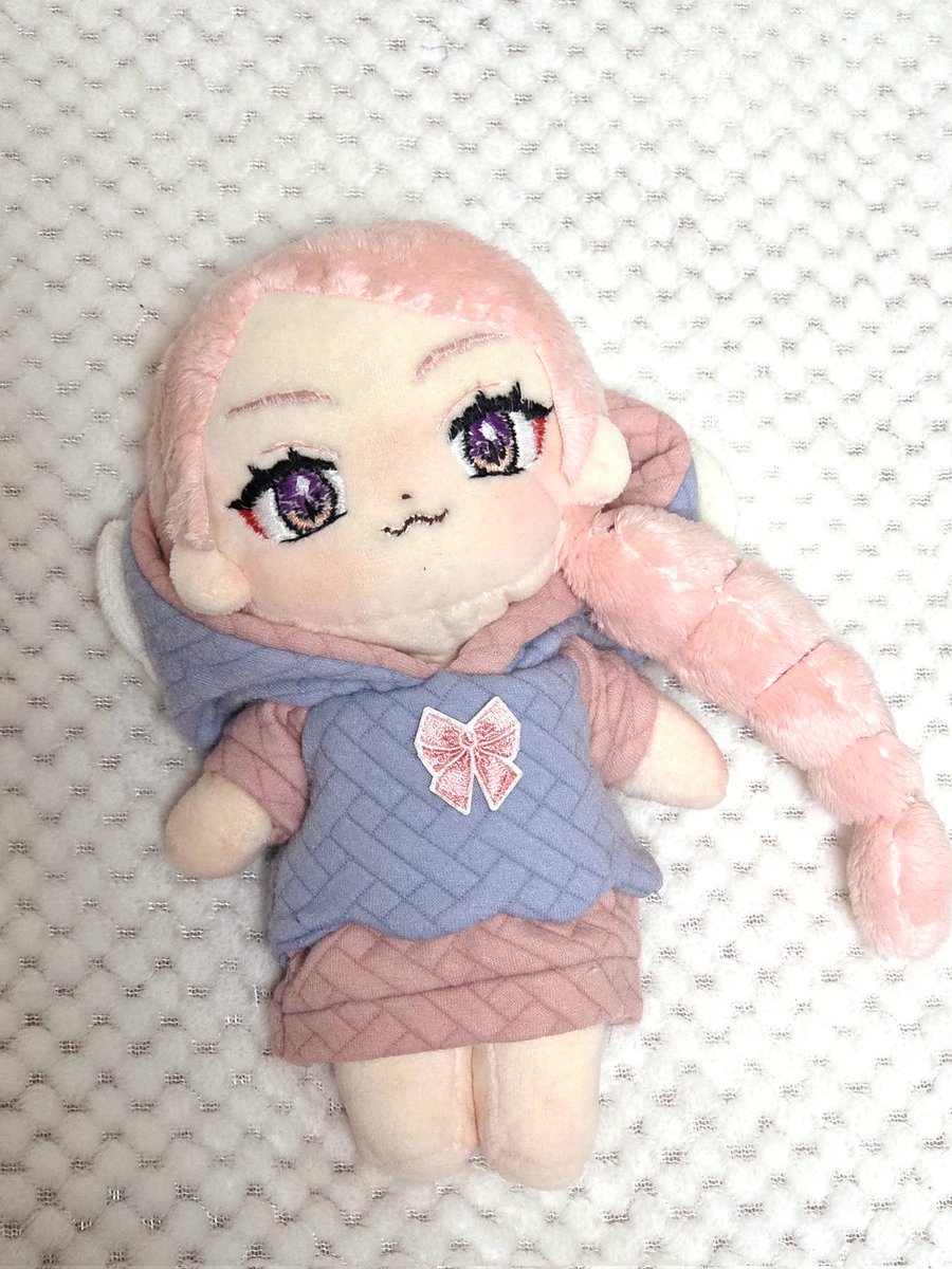 無属性の推しぬい完成しました…！ 今回作ったのは自分用なので、名前