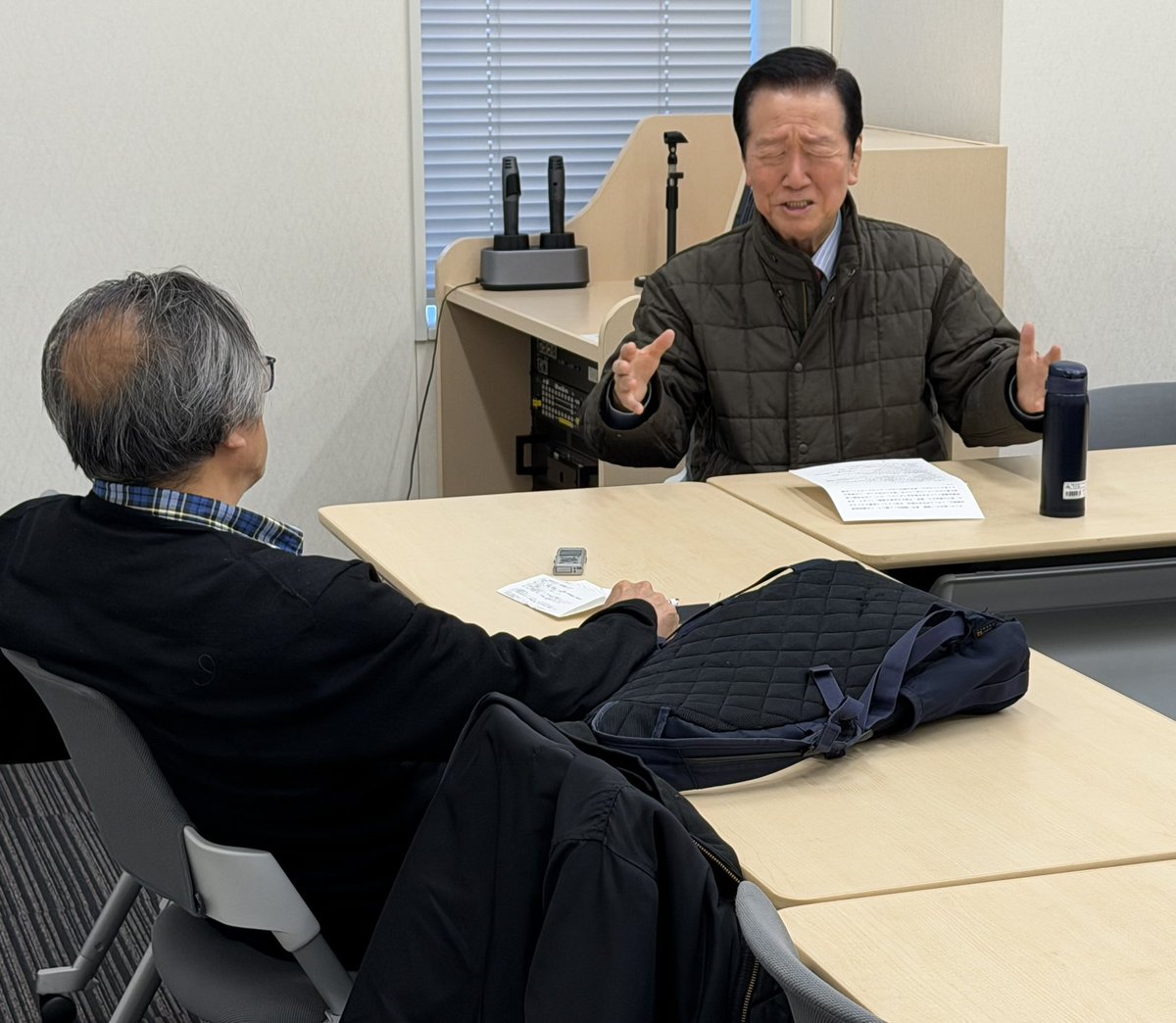 tomotaro_japan's tweet photo. 小沢一郎さん
めちゃくちゃ忙しき毎日🏃‍♂️
若い政治家達の再建を手伝いながら会議や面会そして様々な取材対応🎤
こちらが落ち着いたら地元にも帰らねばならない🚅
しばらくは目の回る日々が続くようだ💁‍♂️
常に国民の生活が第一の政治を目指しながら🌈🎈 https://t.co/ZeuApn8qSZ