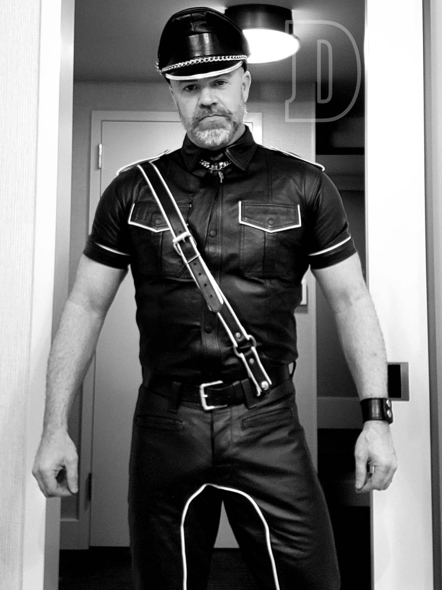 drummermenmag's tweet photo. “My job as a Leather Daddy is building better boys.”

What Is Dominance
DRUMMER #222
✍️: &amp; 📸: Daddy Nathan @daddynathansd (Bsky)

https://t.co/7ZCuAJgoTw https://t.co/3pg7u9ut3V