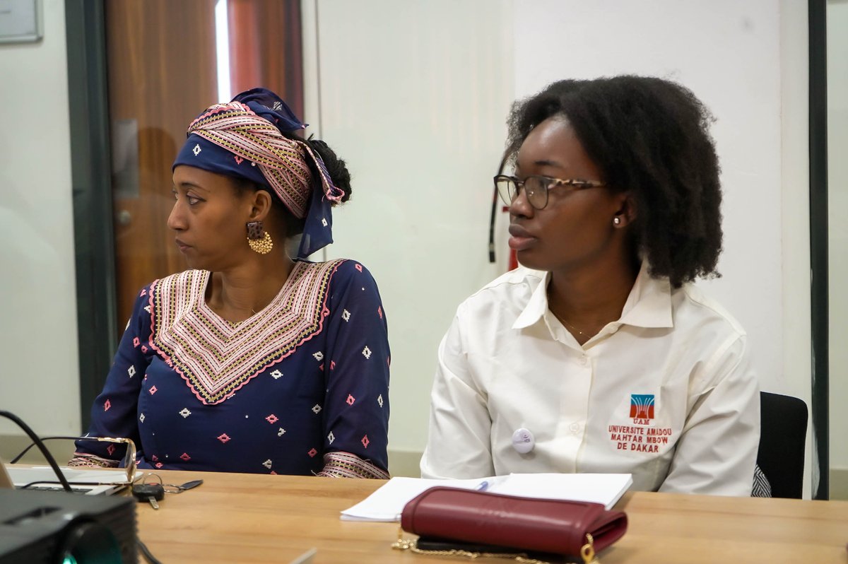 elevatehererasmus tweet media