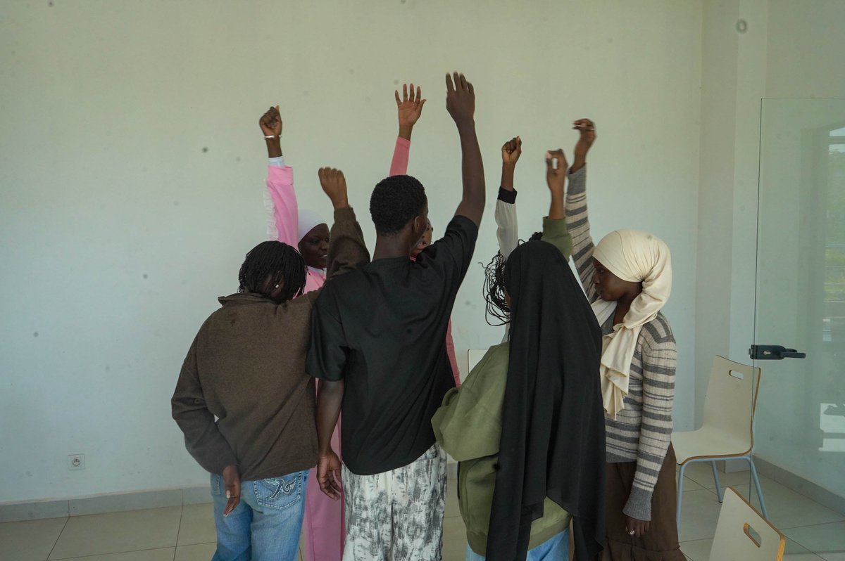 elevatehererasmus tweet media