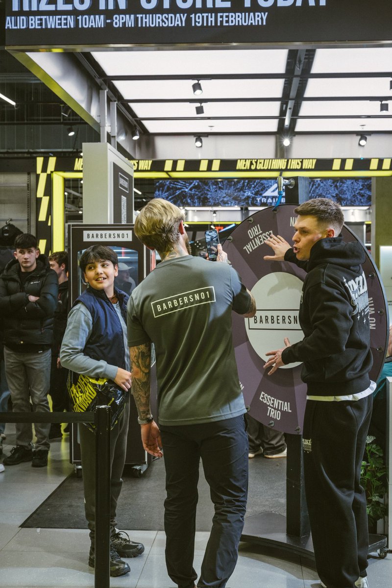 BarbersNo1's tweet photo. Visit our store No16 inside JD Sports Trafford Centre | Bookings https://t.co/Y5OpfVno7u 

#best #barbers #manchester #haircut https://t.co/F90YBahMqL
