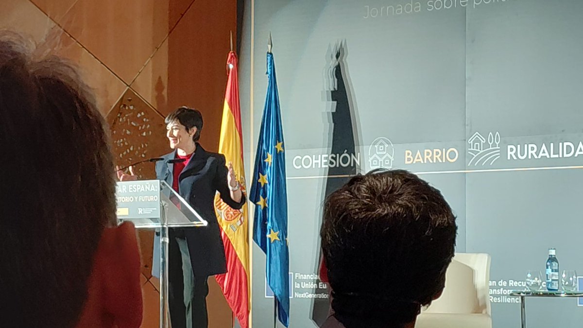 Ayer, jueves 26, nuestro secretario general, Mario Serrano, asistió a la jornada organizada por @Viviendagob "Rehabilitar España: barrios, territorio y futuro".