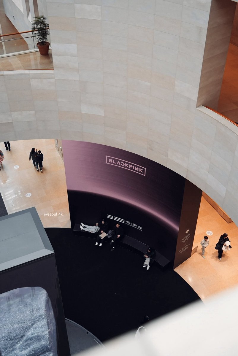 seoul_4k's tweet photo. 국중박×블랙핑크
National Museum of Korea Collab with BLACKPINK

#nationalmuseumofkorea #blackpink #blackpinkinyourarea #국립중앙박물관 #블랙핑크 https://t.co/K2IcZ4CiLQ