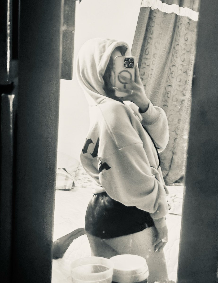 valerie mj tweet media